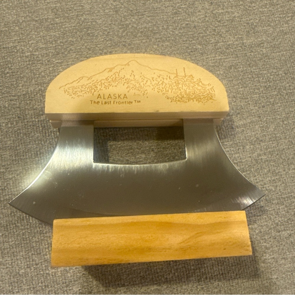 Ulu Alsaka Knife "The Last Frontier" Chopping Laser Etched Mountain Wood Handle